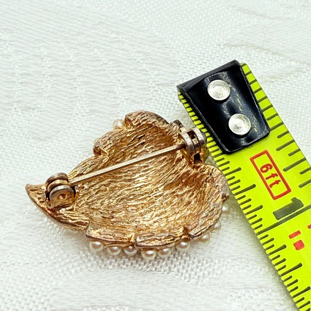 Vintage Classic Gold Tone Faux Pearl Cluster Autumn Leaf Foliage Brooch Pin
